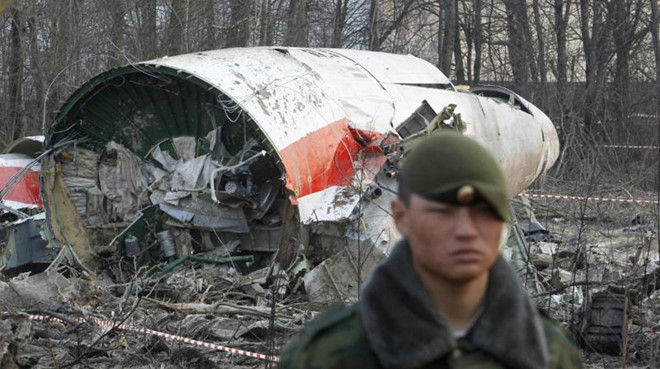 Hiện trường vụ rơi máy bay chở Tổng thống Ba Lan Lech Kaczynski.
