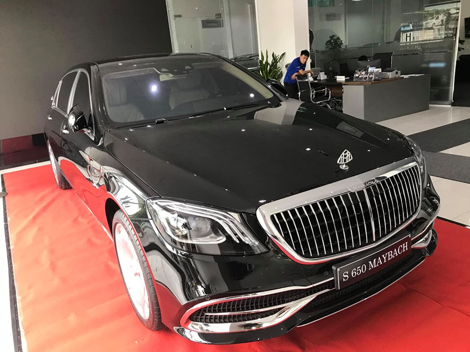  Doanh nhân Hà Tĩnh tậu Mercedes-Maybach S650 2019 đầu tiên về Việt Nam. Ảnh: Tin xe