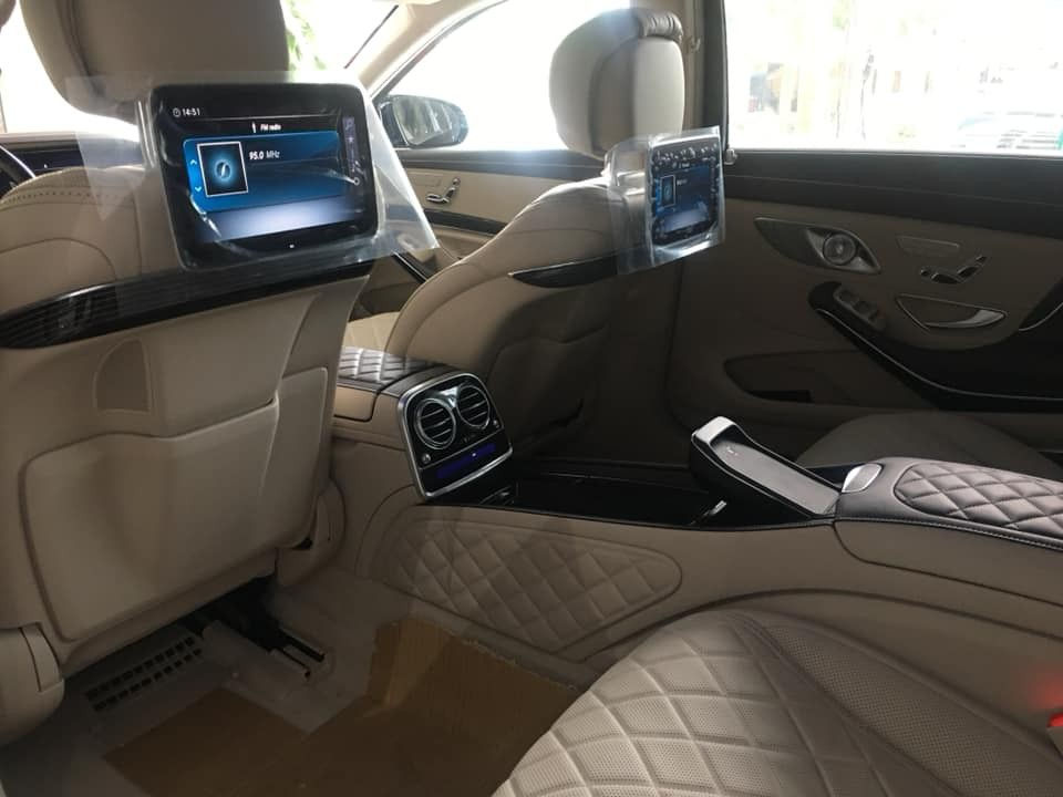   Hàng ghế ông chủ của Mercedes-Maybach S650 2019 đầu tiên tại Việt Nam. Ảnh: Tin xe  