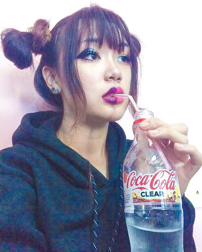 2. Ở Nhật Bản và Trung Quốc, họ có Coca-Cola Clear . 