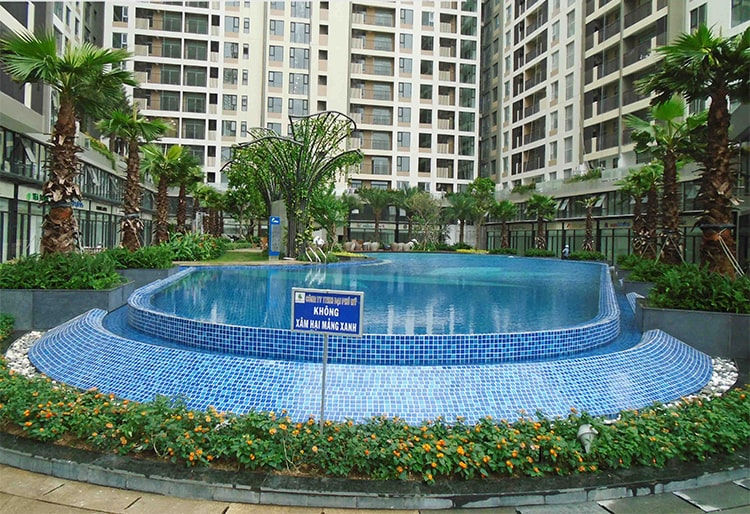 Hình ảnh thực tế hồ bơi nội khu dự án Jamila Khang Điền.