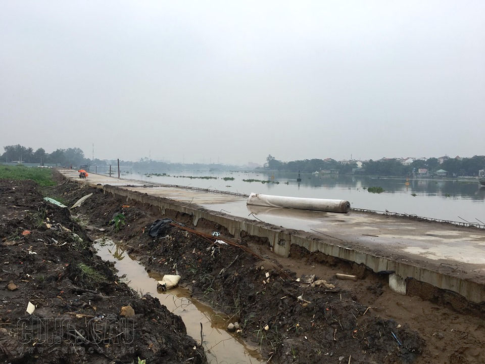 Dự án Khu đô thị Vạn Phúc có dấu hiệu lấn sông Sài Gòn từ 20-30m.