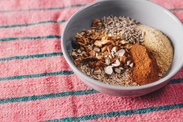 Ăn quá nhiều loại hạt sẽ gây ra tác hại gì?