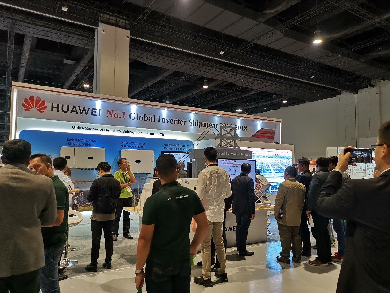 Huawei Huawei công bố Giải pháp điện mặt trời thương mại và dân dụng thông minh tại Triển lãm năng lượng mặt trời Philippines 2019.