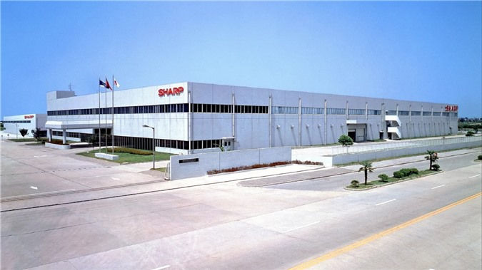 Cơ sở sản xuất của Sharp ở Giang Tô, và họ đang cân nhắc di dời nhà máy sản xuất máy tính xách tay ra khỏi Trung Quốc tránh mối đe doạ thuế quan.