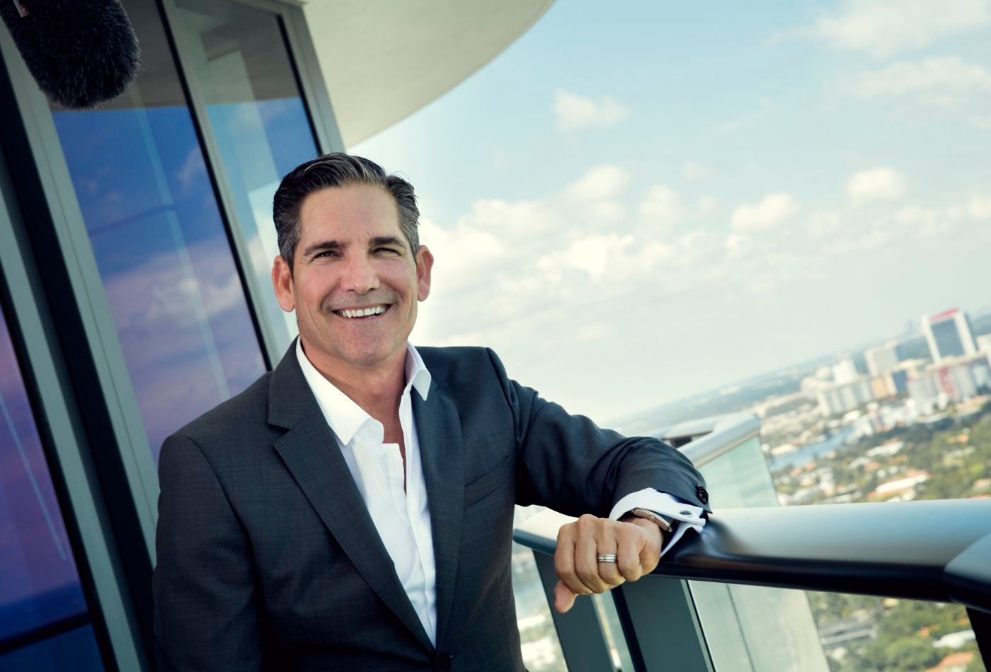 Triệu phú tự thân Grant Cardone.