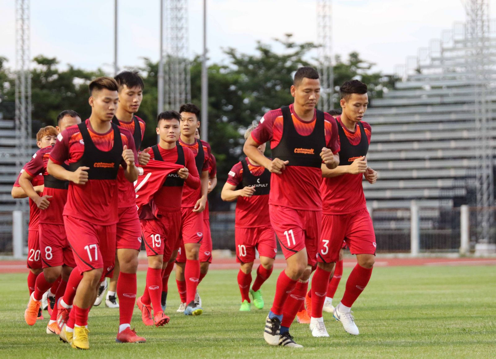 Buổi tập đầu tiên của ĐT Việt Nam tại Buriram chuẩn bị cho King's Cup 2019