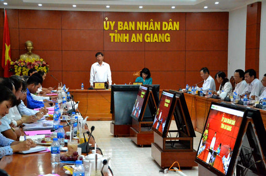   Buổi họp trực tuyến của UBND tỉnh An Giang.   