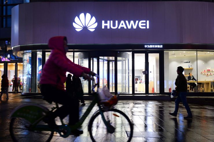 Giám đốc điều hành Huawei: Chúng tôi cần thêm thời gian để trở thành nhà sản xuất điện thoại hàng đầu thế giới