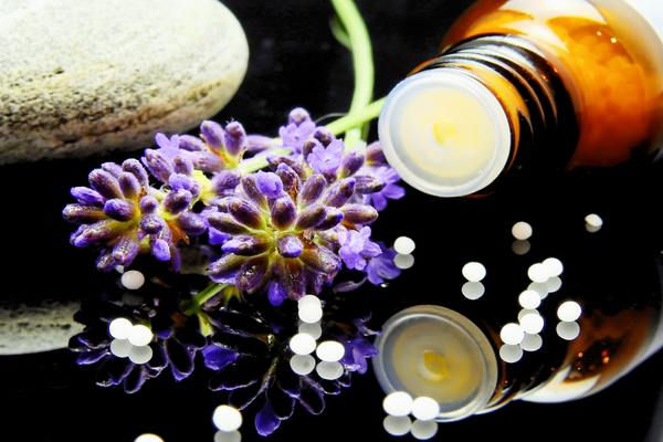 alternative-alternative-medicine-aromatherapy-163186