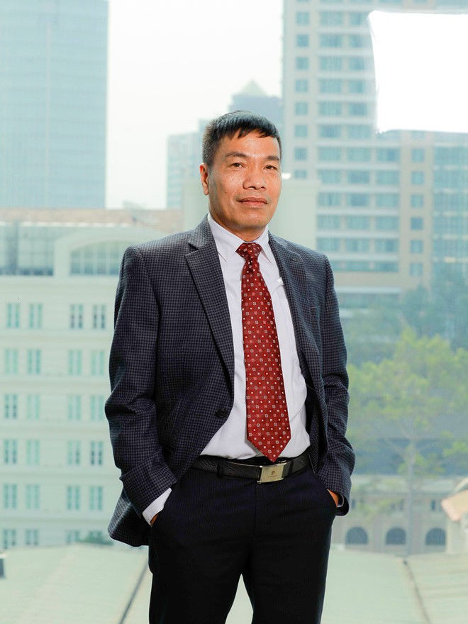   Ông Cao Xuân Ninh xin từ chức Chủ tịch HĐQT Eximbank.  