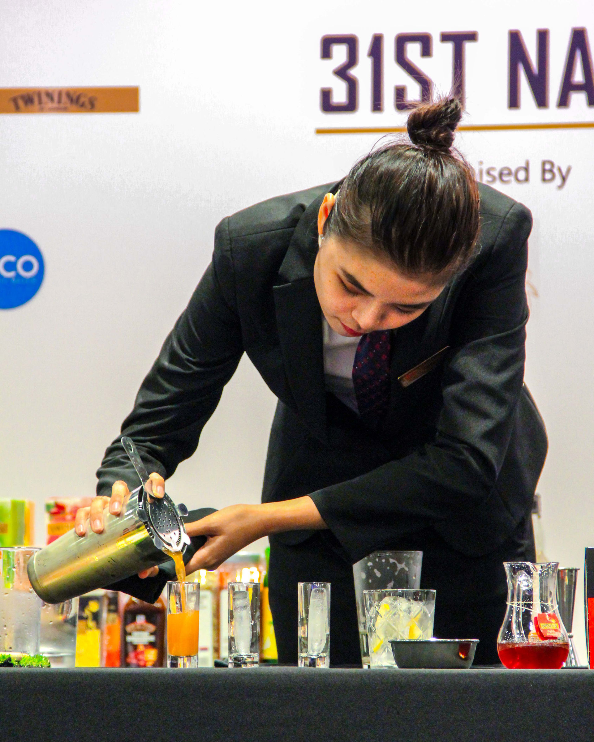 Sinh viên trường MDIS dẫn đầu Cuộc thi Pha chế Cocktail 2019 nhân kỷ niệm 200 năm thành lập Singapore