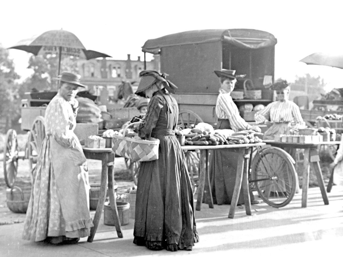   Khu chợ buôn bán người Đức năm 1898. Nguồn: Education Images.  
