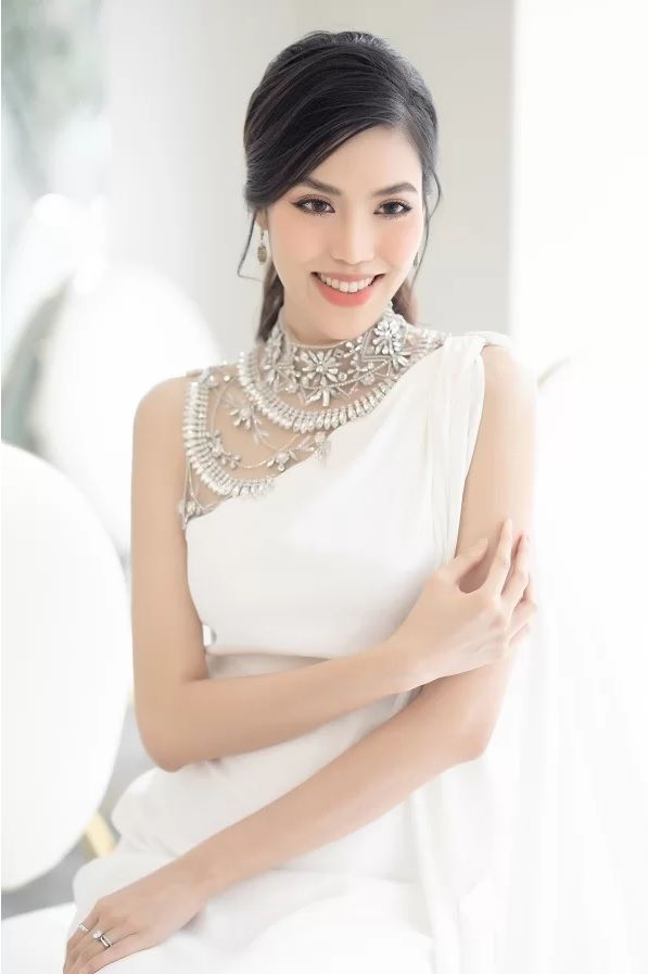 Lan Khuê lại đốn tim fan bởi nhan sắc ngày càng mặn mà