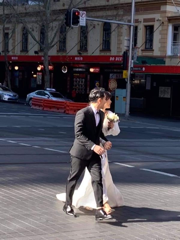 Đông Nhi và Ông Cao Thắng lộ ảnh đi chụp hình cưới tại Úc, cuối cùng cũng về chung một nhà
