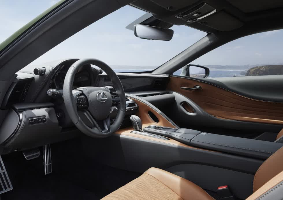 Thiết kế bên trong của Lexus LC500 Inspiration Series 2020 vô cùng sang trọng.