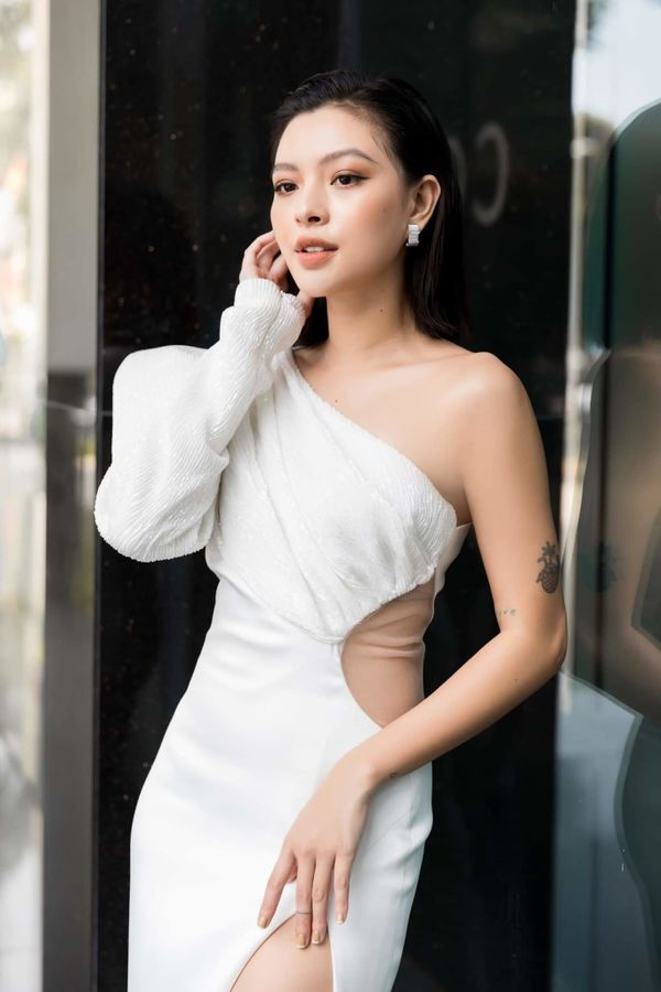 Hoa hậu Lương Thùy Linh dẫn đầu bảng xếp hạng mặc đẹp trong tuần với gu thời trang nuột nà