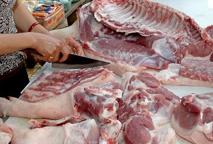 Giá thịt heo cũng tăng mạnh trong tuần qua.