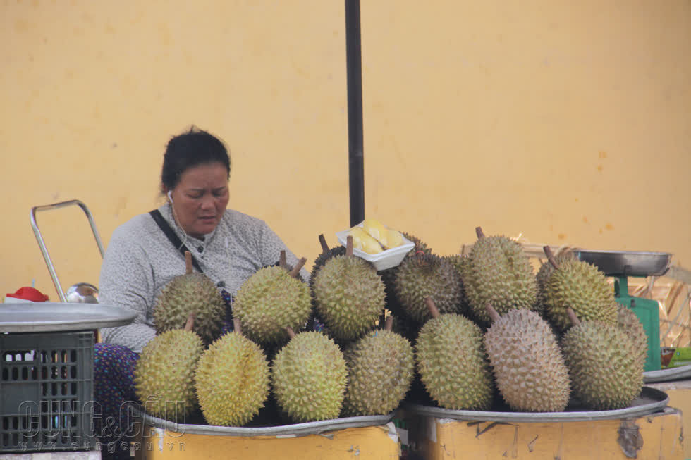 Chôm chôm hiện tại có giá khá cao, từ 80.000 - 90.000 đồng/kg tùy loại