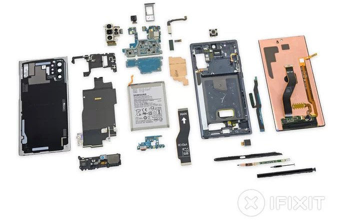   Về sửa chữa, Galaxy Note10  5G đạt số điểm là 3/10 (càng cao càng dễ sửa) do iFixit đánh giá. Trang này nhận xét, Note10  5G khó thay pin, nắp lưng kính khá dễ vỡ, gần như không thể sửa chữa màn hình.  