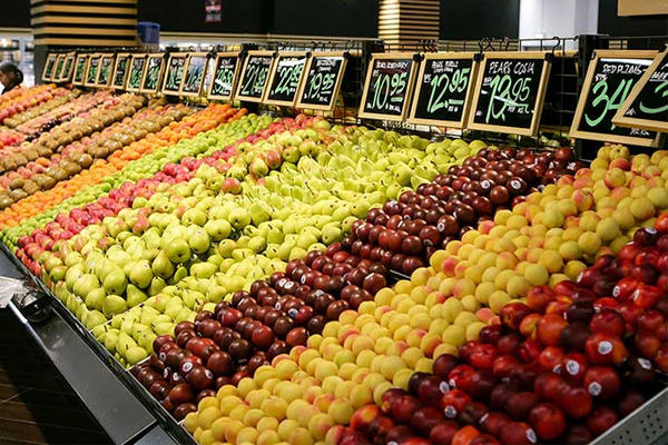 Nhiều loại trái cây được nhập khẩu từ Úc và Mỹ sang thị trường Việt Nam.  (Ảnh: Minh họa)