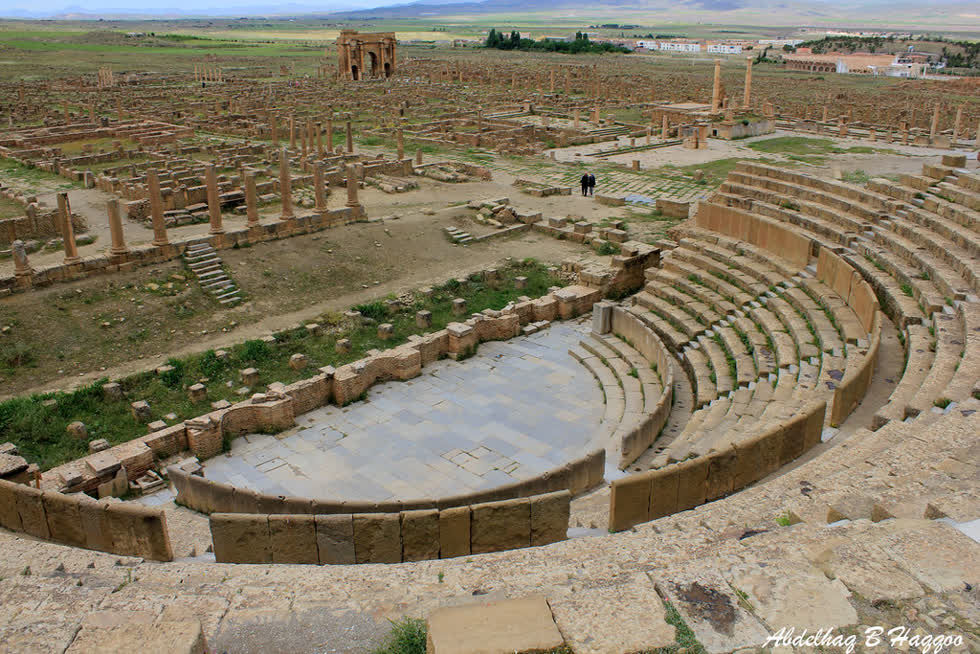 Tàn tích của thành cổ La Mã Thamugadi, bị sa mạc Sahara chôn vùi gần 10 thế kỷ