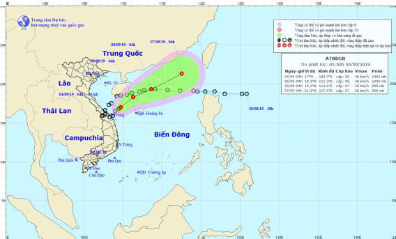   Hồi 4 giờ ngày 4/9, vị trí tâm áp thấp nhiệt đới cách đất liền các tỉnh Quảng Trị-Quảng Ngãi khoảng 180km về phía Đông Đông Bắc.  