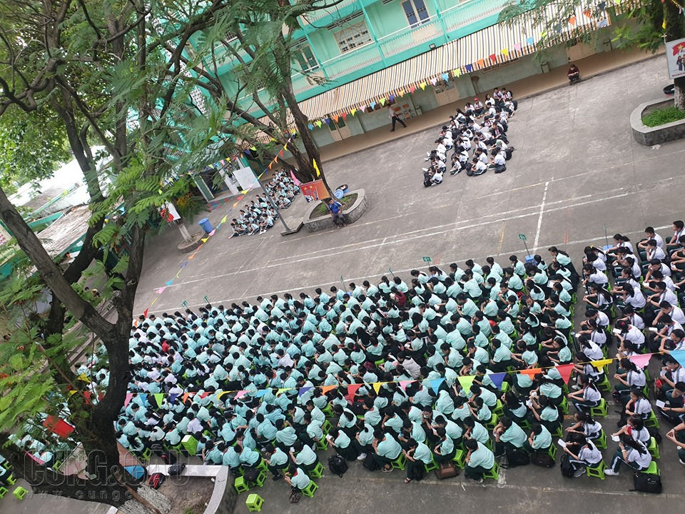 Lễ khai giảng tại Trường THCS Hà Huy Tập quận Bình Thạnh.