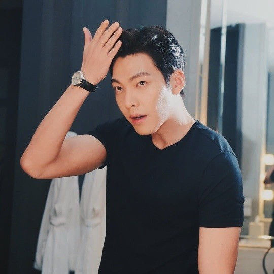 Mỹ nam Kim Woo Bin trở lại sau 2 năm điều trị ung thư vòm họng