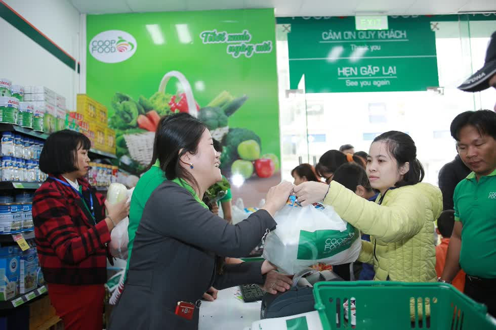 Chuỗi cửa hàng thực phẩm thuần Việt Co.op Food vượt con số 400.