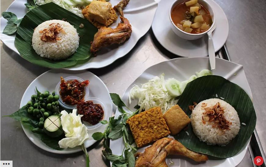 Những món ăn truyền thống nhất định phải thử khi đến Indonesia