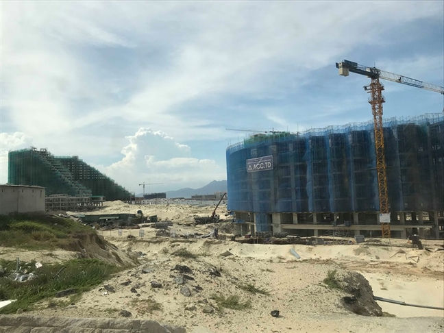 Dự án The Arena Cam Ranh xây trái phép hơn 5.000 căn codotel ở Khánh Hòa nhưng các cơ quan chức năng không biết.