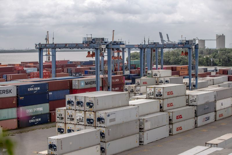 Container hàng hoá tại cảng Tân Cảng-Hiệp Phước ở TP.HCM.