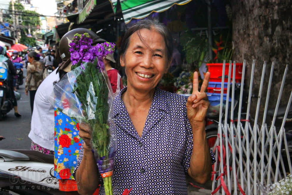 Dạo chợ hoa lâu đời nhất Sài Gòn 
