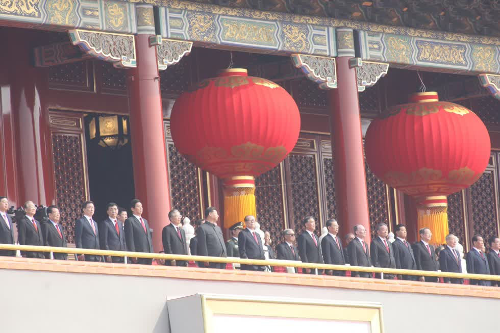   Tổng bí thư, Chủ tịch Trung Quốc Tập Cận Bình sẽ tham dự sự kiện gala hoành tráng, với nhiều màn biểu diễn đặc biệt và bắn pháo hoa vào tối 1/10 tại quảng trường Thiên An Môn. Ảnh: SCMP.  