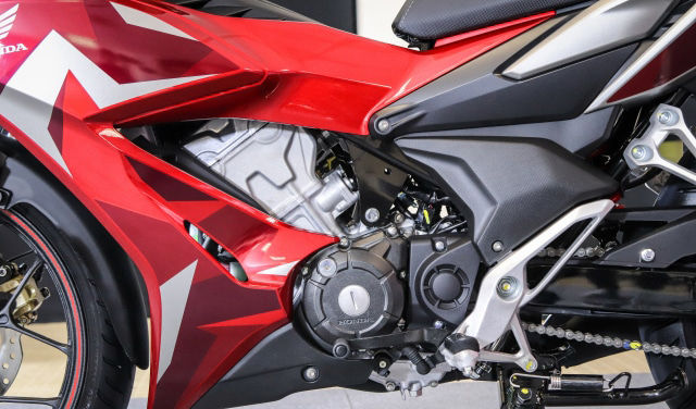 Giá xe máy Honda Winner X 150 tháng 10/2019: Ổn định từ 46 - 49,5 triệu đồng
