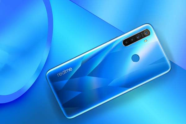 Realme 5 và 5 Pro lên kệ từ 4/10, giá khởi điểm 3.99 triệu đồng