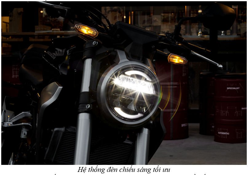 Xe Honda Naked CB300R giá 140 triệu đồng có đáng mua?