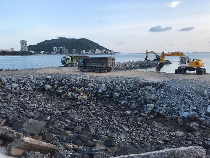 Tạm dừng dự án lấp biển làm thủy cung ở Bà Rịa-Vũng Tàu.