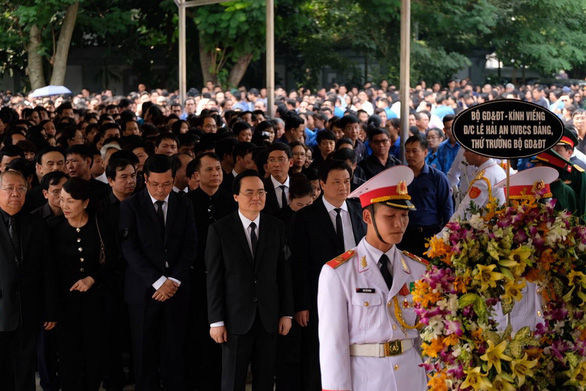  Ban tổ chức lễ tang gồm 15 người do Bộ trưởng Phùng Xuân Nhạ làm trưởng ban