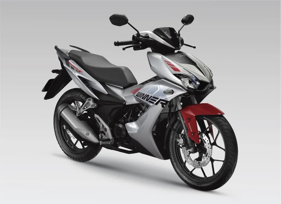 Honda Winner X Bạc Đỏ Đen giá đề xuất 45.99 triệu đồng.