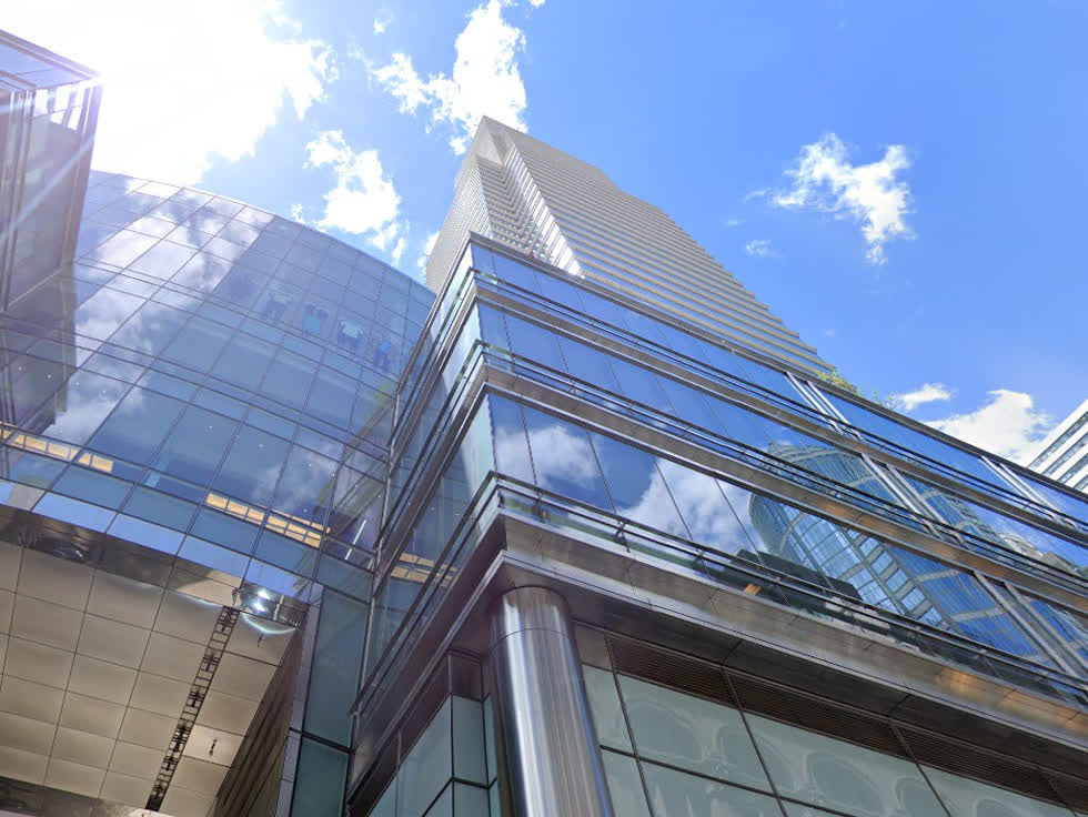 Trụ sở tại New York của Bloomberg LP đặt tại toà nhà 55 tầng ở Lexington Avenue, Manhattan.