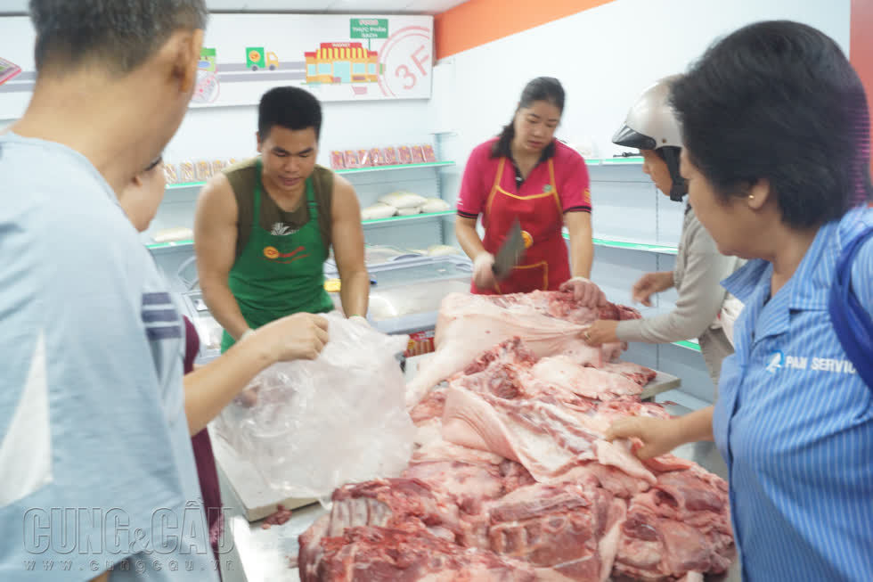 Dù đã dự đoán trước, nhưng giá thịt heo bán lẻ tăng cao khiến cơ quan chức năng phải rà soát nguyên nhân.