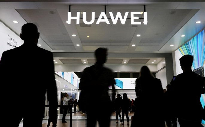  Mỹ gia hạn giấy phép hợp tác với Huawei 90 ngày (Ảnh: Reuters)