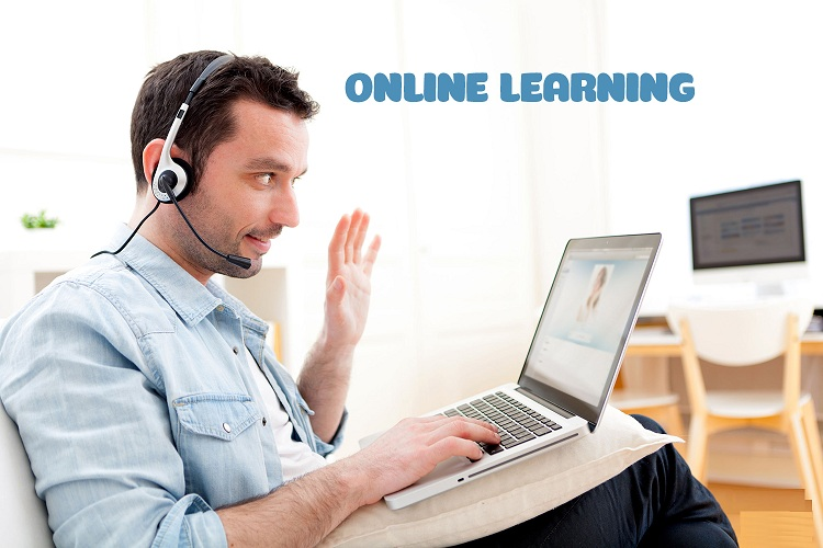 Lớp dạy ngoại ngữ online có cần thiết phải mở trung tâm?