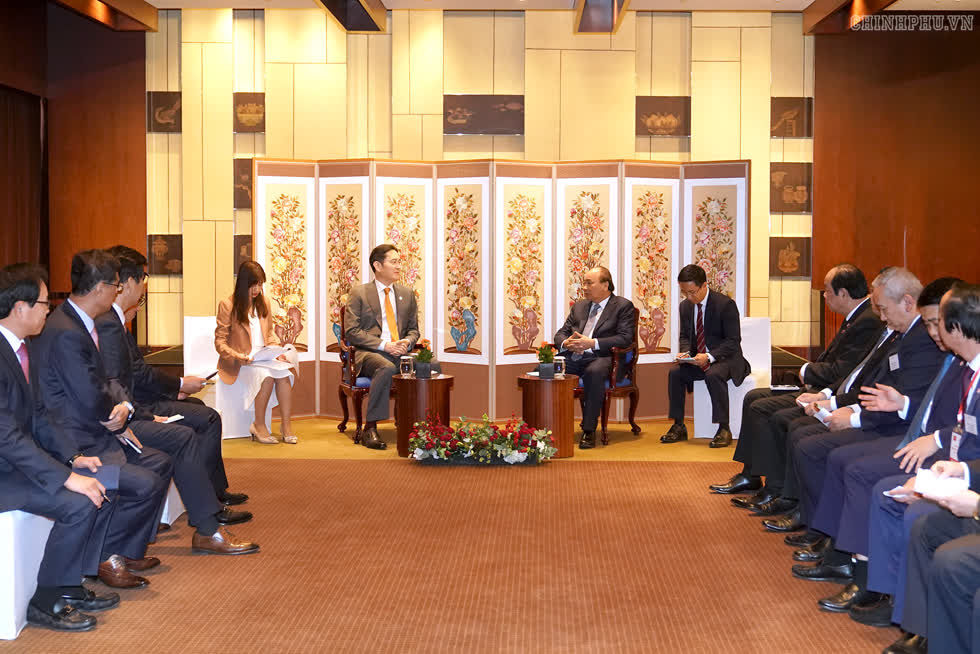 Thủ tướng Nguyễn Xuân Phúc tiếp Phó Chủ tịch Tập đoàn Samsung Lee Jae-yong - Ảnh: VGP/Quang Hiếu