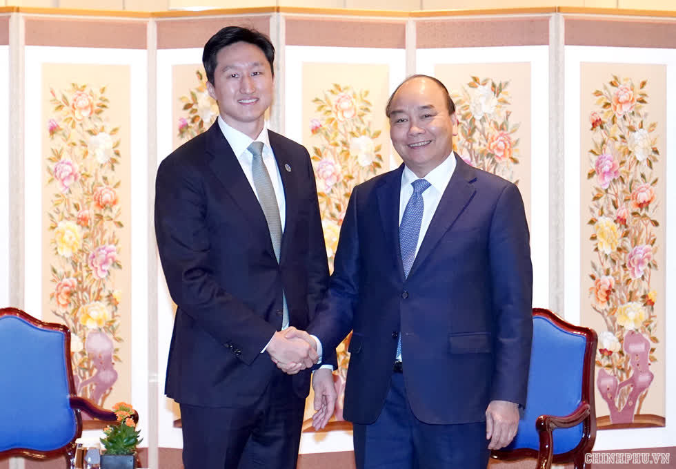 Thủ tướng Nguyễn Xuân Phúc đề nghị Samsung xây dựng một cơ sở sản xuất chip ở Việt Nam