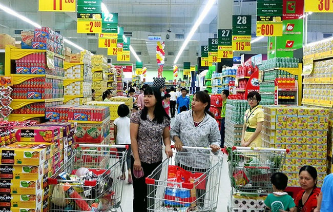Người Việt chọn quan tâm sức khỏe, công việc ổn định, sự cân bằng cuộc sống hơn là mua sắm, du lịch.