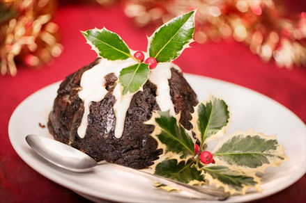 Bữa tiệc Giáng Sinh sẽ không còn ngon nếu thiếu chiếc bánh pudding thơm lừng, béo ngậy.