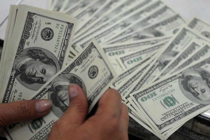Tỷ giá ngoại tệ ngày 14/12: USD chạm đáy 5 tháng, Bảng Anh tăng hơn 2%.